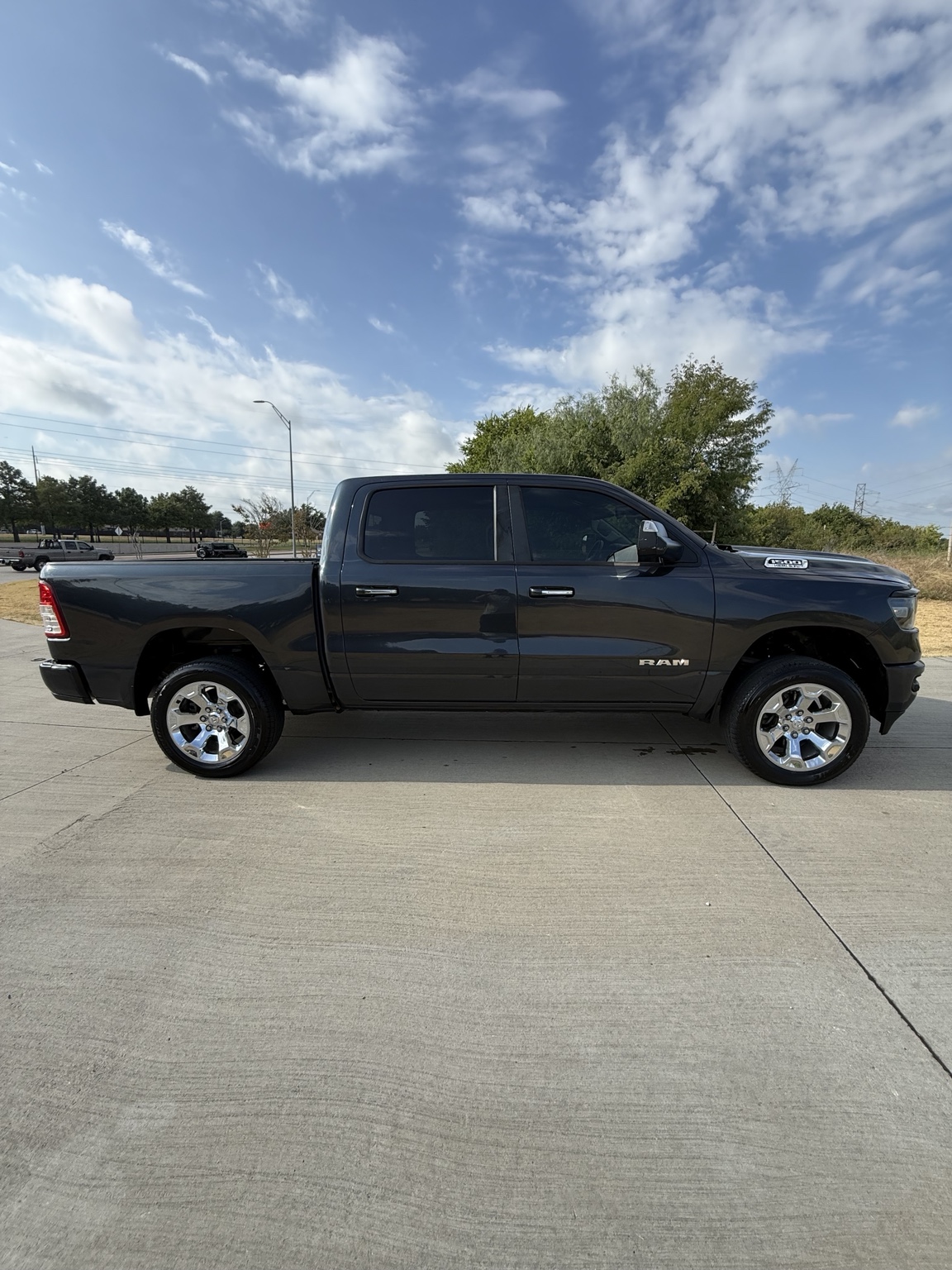 2019 Ram 1500 4x4 side view